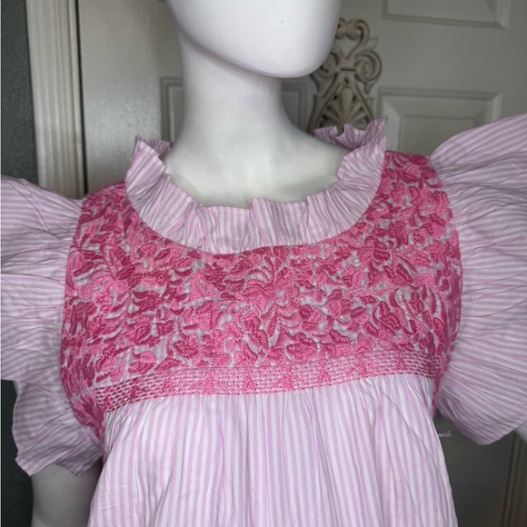 J Marie embroidered Carmel Top size L Retail $118.  #128 - Picture 3 of 12